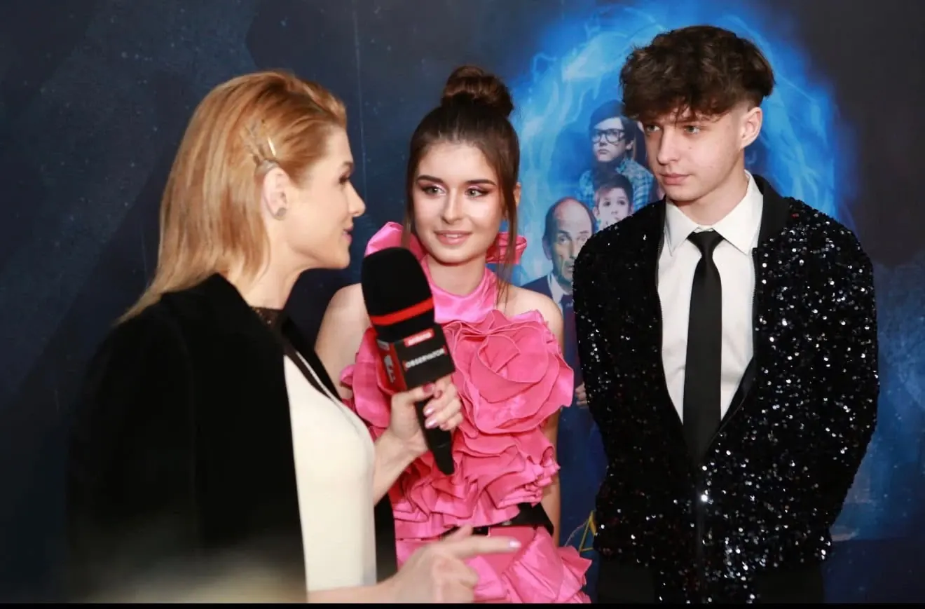 Interviewed on the red carpet at the premiere